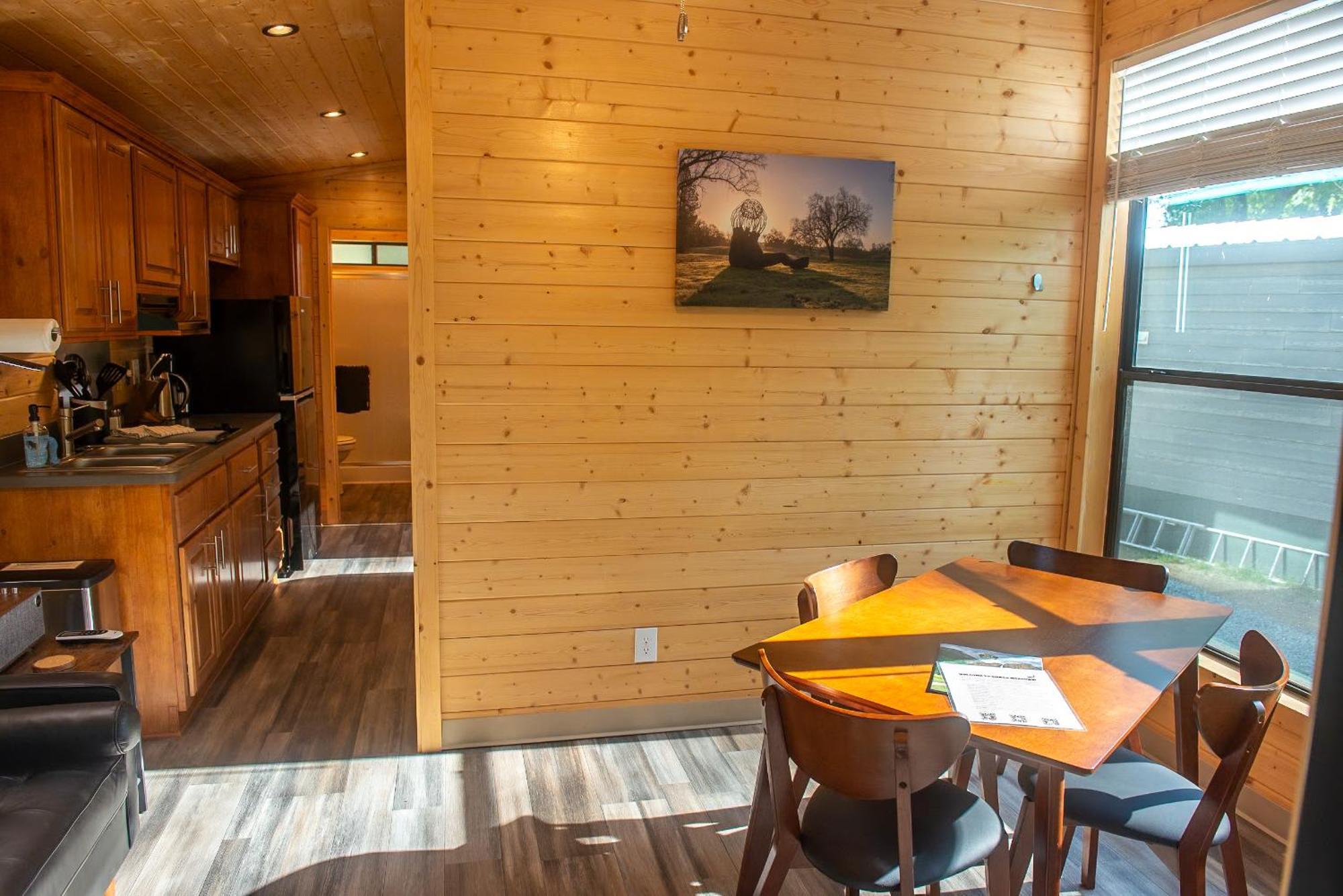 Sierra Meadows Hotel อาห์วาห์นี ภายนอก รูปภาพ